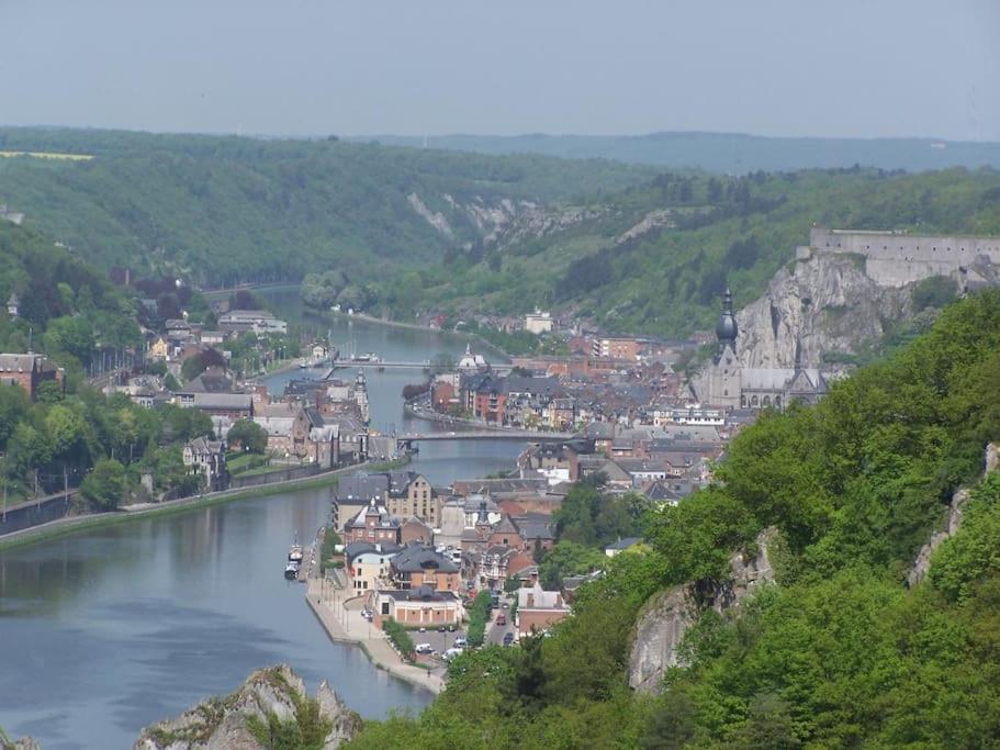 Laissez-Vous Enchanter Par La Vallee De La Meuse Hastiere-par-dela エクステリア 写真